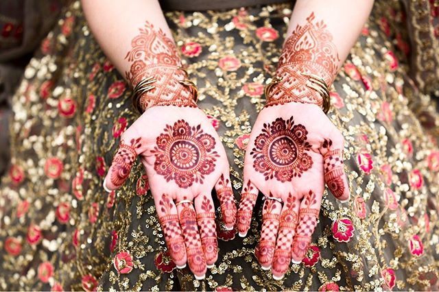 Floral Mehndi